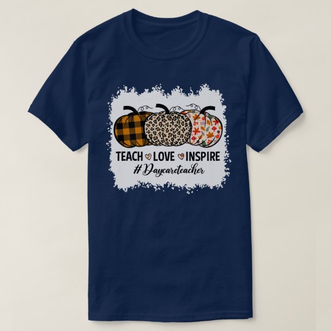 Camiseta Professora De Cuidados De Dia De Volta À Escola Pu (Frente do Design)