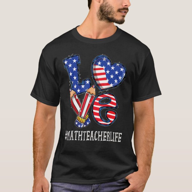 Camiseta Professora De Matemática Ama Fogos De Bandeira Usa (Frente)