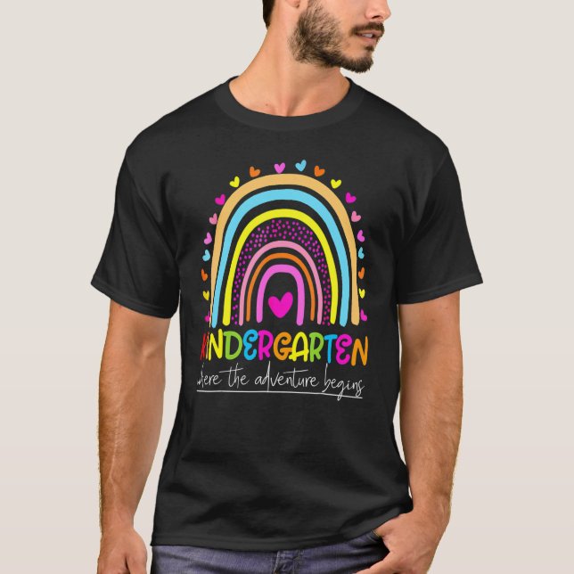 Camiseta Professora Do Arco-Íris Do Jardim Infantil Bem-Vin (Frente)