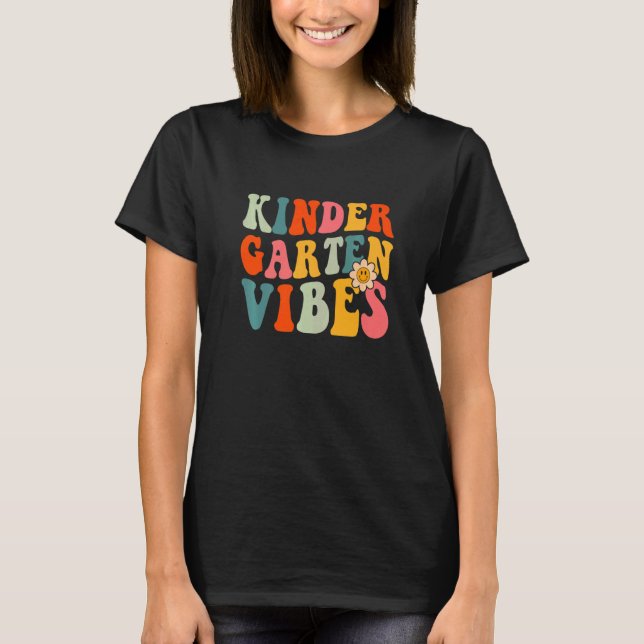 Camiseta Professora do jardim de infância Vibes Kinder Mulh (Frente)