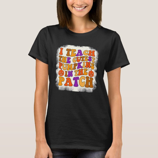Camiseta Professora Halloween Pre K Professora Filhotes (Frente)