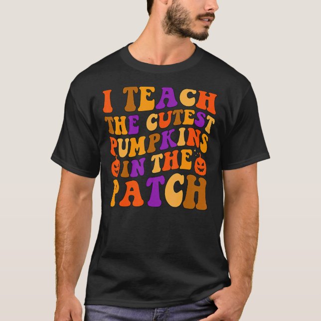 Camiseta Professora Halloween Pre K Professora Filhotes (Frente)