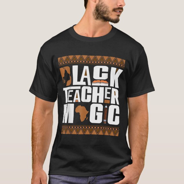 Camiseta Professora Negra Magic Melanin Professora História (Frente)