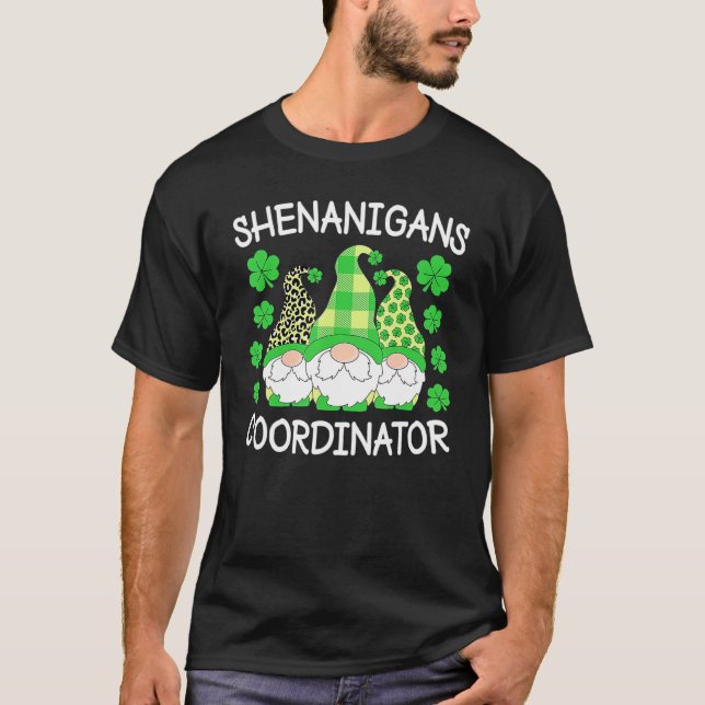 Camiseta Professores Coordenadores Shenanigans Dia de São P (Frente)