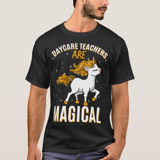 Camiseta Professores De Cuidados De Dia São Magos Unicórnio (Frente)