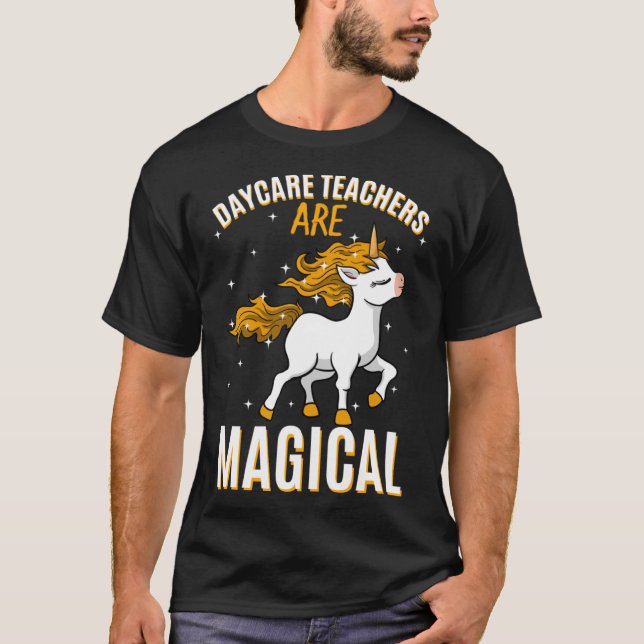 Camiseta Professores De Cuidados De Dia São Magos Unicórnio (Frente)