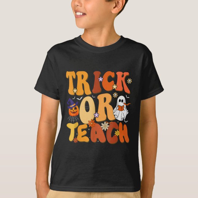 Camiseta Professores De Truque Ou Ensino Boo De Halloween (Frente)