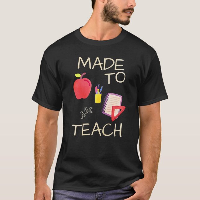 Camiseta Professores Lápis De Maçã Bons Feitos Para Ensinar (Frente)