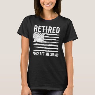Camiseta Profissão Mecânica de Aeronaves Aposentada Bandeir