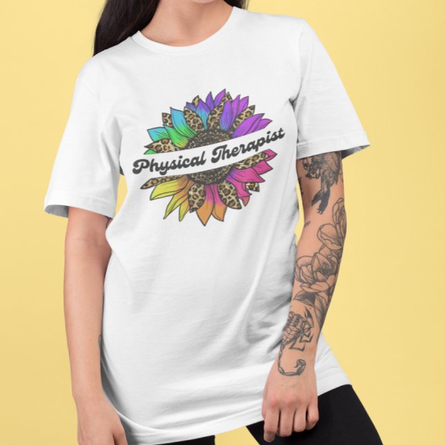 Camiseta Profissão Terapêutica Física Arco-Íris Girassol (Physical Therapist Profession Rainbow Sunflower T-Shirt
)