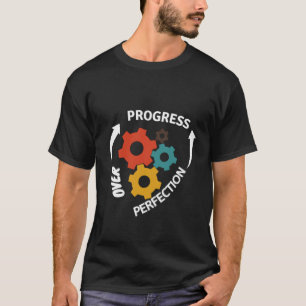 Camiseta Progresso Em Relação À Camisa-T De Perfeição