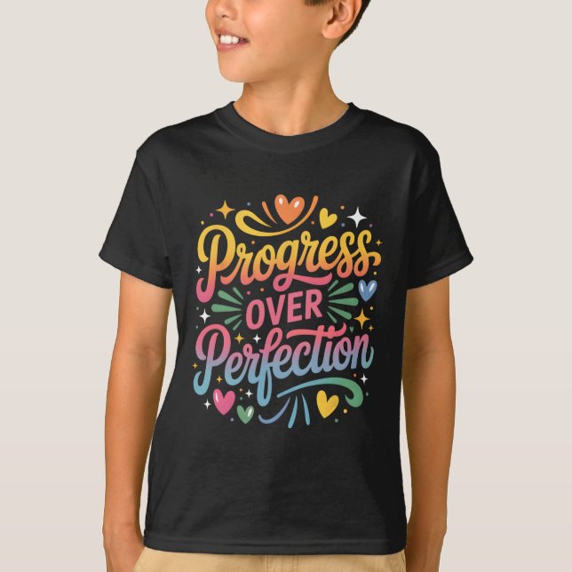 Camiseta Progresso Sobre Perfeição De Volta às Aulas Profes (Frente)
