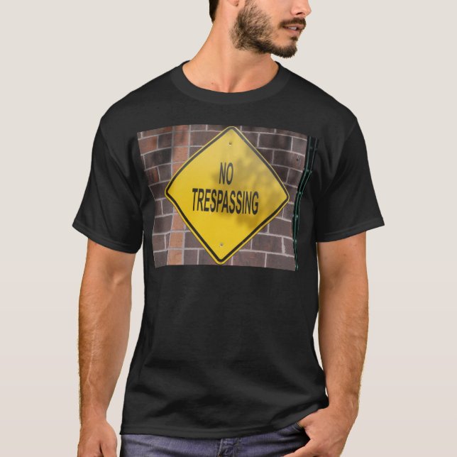 Camiseta Proibida a Entrada (Frente)
