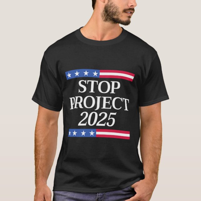 Camiseta Projeto 2025 Anti Trump Bandeira Dos EUA Politico  (Frente)