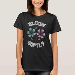 Camiseta Projeto Floral de Primavera Bloom Softly Pastel Co