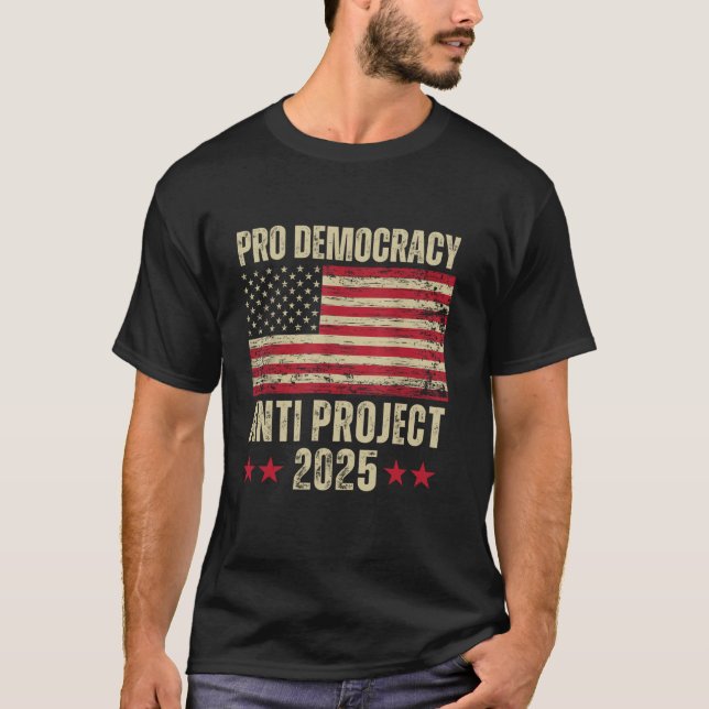 Camiseta Projeto Pro Democracy Anti Project 2025 Parar Proj (Frente)