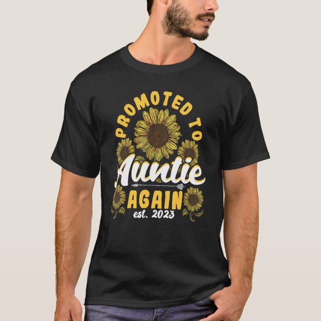 Camiseta Promoted To Auntie Aunt 2023 Again 3 (Frente)