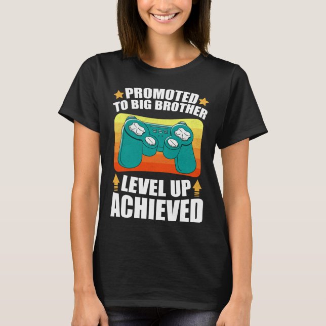 Camiseta Promoted To Big Brother Level Up Achieved Gamer Bi (Frente)