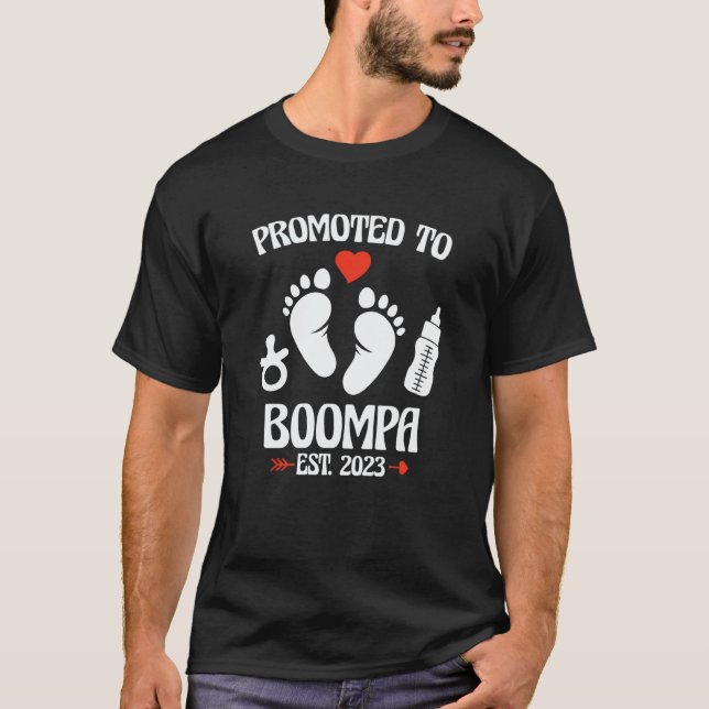 Camiseta Promoted To Boompa 2023 First Time New Grandpa Pre (Frente)