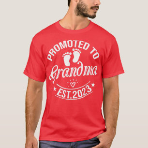 Camiseta Promoted To Grandma 2023 Pregnancy Announcement Gr