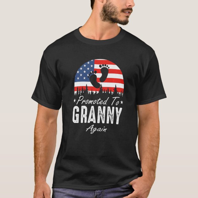 Camiseta Promoted To Granny Again 2024 US Flag Father's Day (Frente)