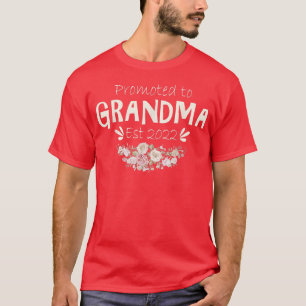 Camiseta Promoted To Great Grandma Est 2022 Matching Family