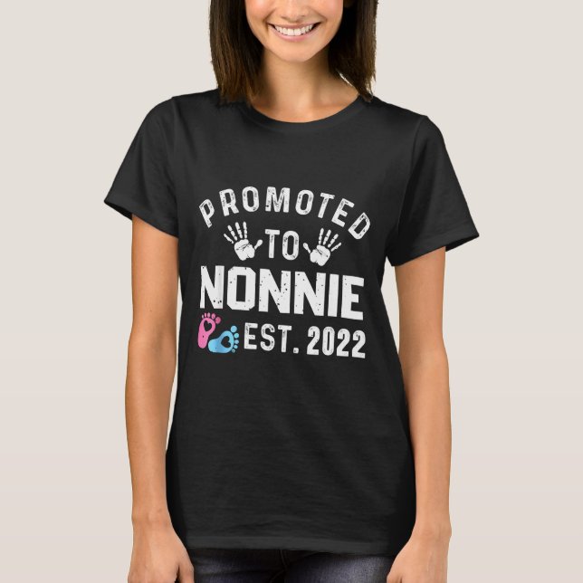 Camiseta Promoted To Nonnie Est 2022 Funny New Nonnie  (Frente)