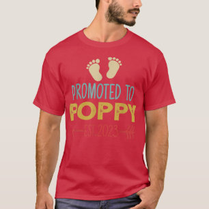 Camiseta Promoted To Poppy Est 2023 Pregnancy Announcement4