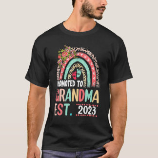 Camiseta Promovido À Avó No Leste De 2023 Leopard Rainbow M