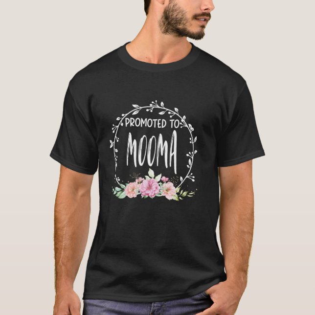 Camiseta Promovido À Gravidez Da Flor Mo (Frente)