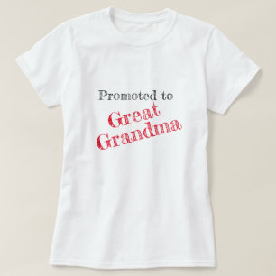 Camiseta "Promovido à vovó Excelente"