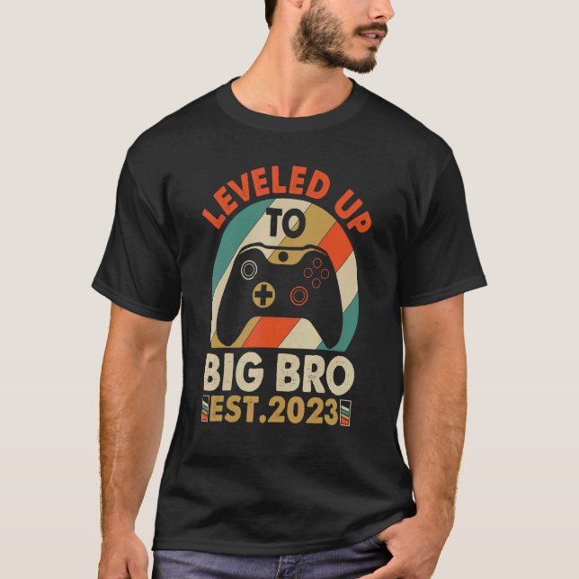 Camiseta Promovido Ao Big Bro 2023 Levado Ao Big Brother (Frente)