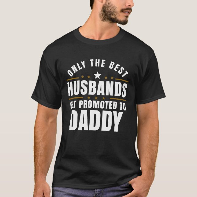 Camiseta Promovido ao Texto Branco do Pai (Frente)