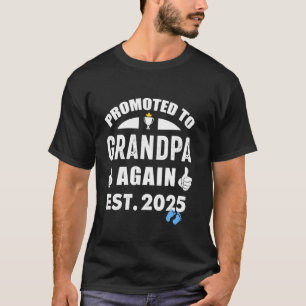 Camiseta Promovido Avô Novamente Est. 2025 É um Menino Gráv