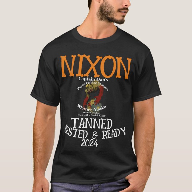 Camiseta Pronta e aninhado em Tanning NIXON 2024 Presidente (Frente)