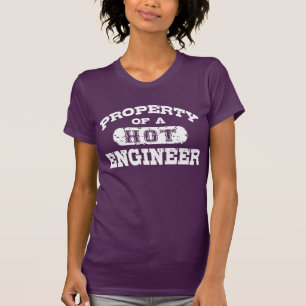 Camiseta Propriedade de um engenheiro quente