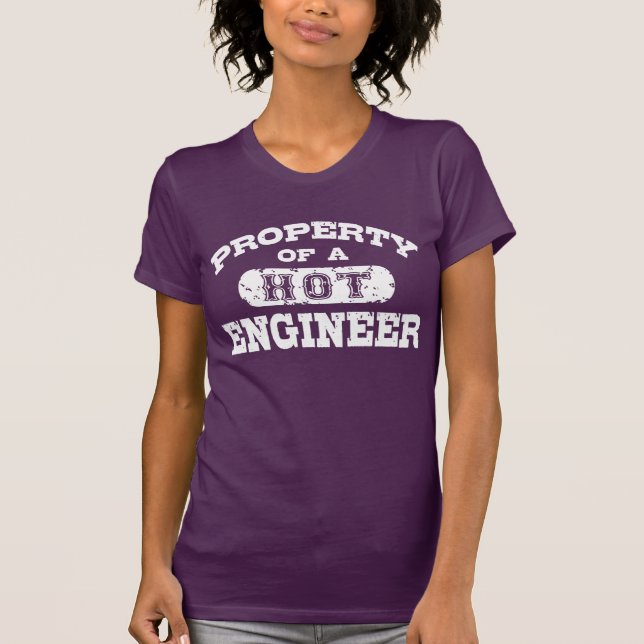Camiseta Propriedade de um Engenheiro quente (Frente)