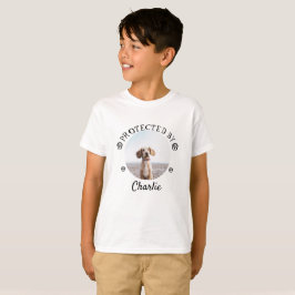 Camiseta Protected By Dog Photo Paw Print Design