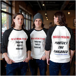 Camiseta Proteja As Crianças - P3 T-Shirt
