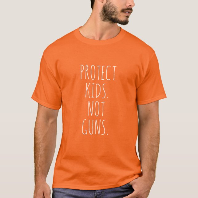 Camiseta Proteja crianças Não armas brancas laranja manuscr (Frente)