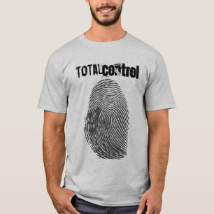Camiseta Protesto Social do Slogan "Controle Total"