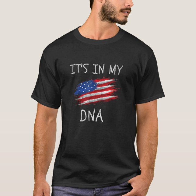 Camiseta Proud American Pride It's In My DNA USA Country Fl (Frente)