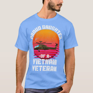 Camiseta Proud Daugther Vietnam Veteran