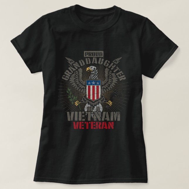 Camiseta Proud Granddaughter Of A Vietnam Veteran 335 (Frente do Design)