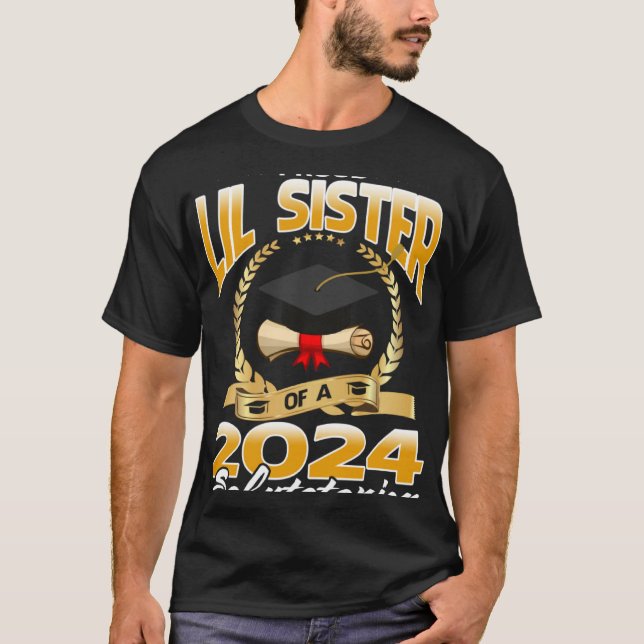 Camiseta Proud Lil Sister Of A 2024 Salutatorian (Frente)