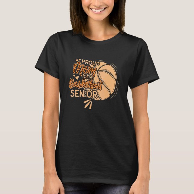 Camiseta Proud Mom Of A Basketball Senior 2023_1 (Frente)