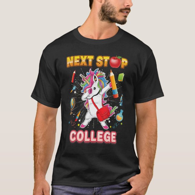 Camiseta Próxima Parada Colégio Dabbing Unicorn Kid Stucher (Frente)