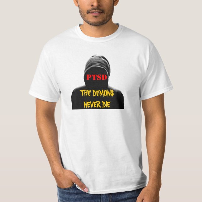 CAMISETA PTSD: OS DEMÔNIOS NUNCA MORREM (Frente)