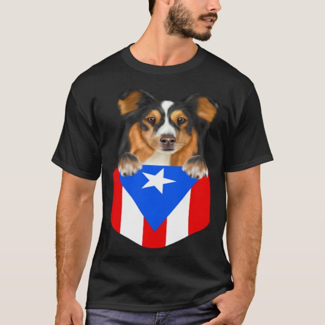 Camiseta Puerto Rico Flag Shetland Sheepdog Dog In Pocket (Frente)