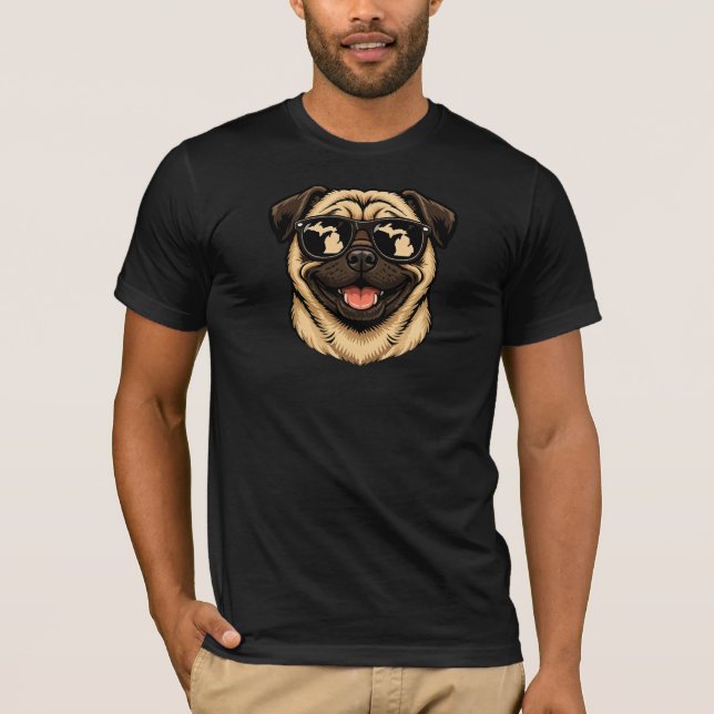Camiseta Pug de Michigan Usando Óculos de Sol (Frente)